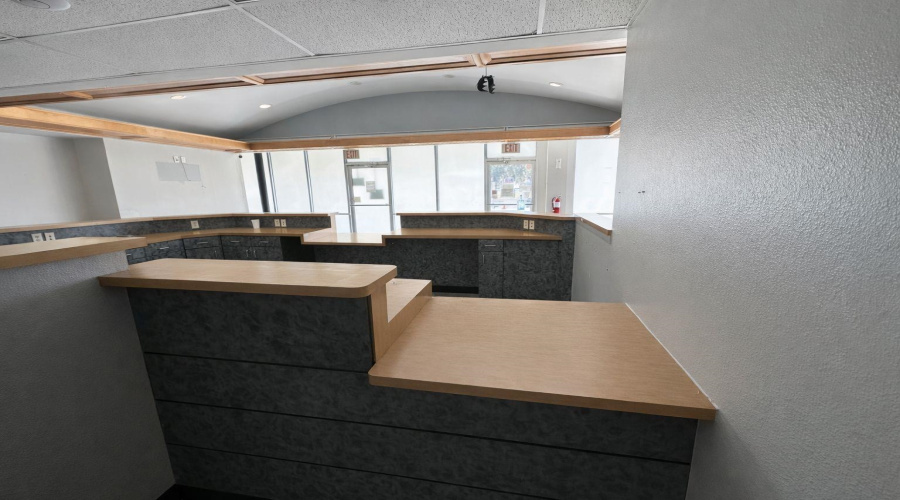 5502 San Bernardo Ave, Laredo, Texas 78041, ,4 BathroomsBathrooms,Commercial retail/office,For Rent,5502 San Bernardo Ave,20260347