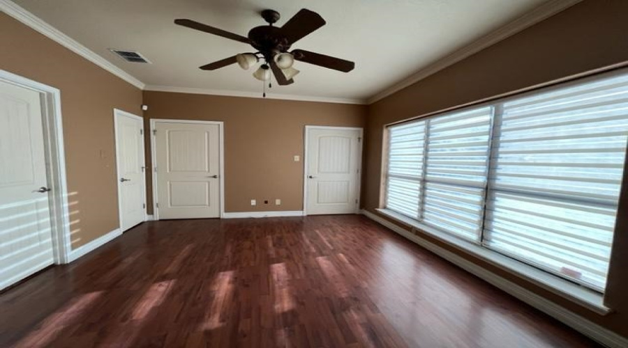 1609 Saldana Ave, LAREDO, Texas 78041, 3 Bedrooms Bedrooms, 5 Rooms Rooms,2 BathroomsBathrooms,Residential,For Rent,1609 Saldana Ave,20260349