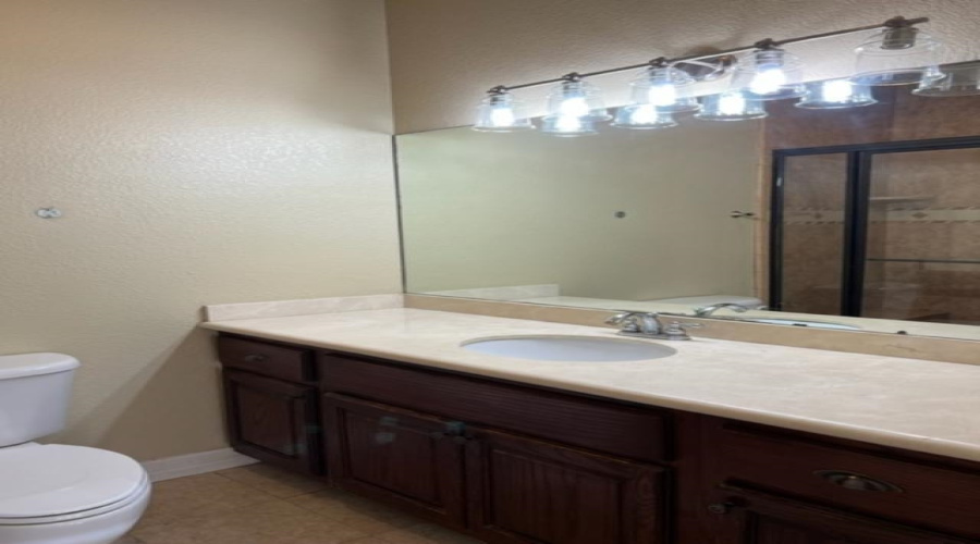 1609 Saldana Ave, LAREDO, Texas 78041, 3 Bedrooms Bedrooms, 5 Rooms Rooms,2 BathroomsBathrooms,Residential,For Rent,1609 Saldana Ave,20260349