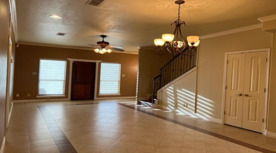 1609 Saldana Ave, LAREDO, Texas 78041, 3 Bedrooms Bedrooms, 5 Rooms Rooms,2 BathroomsBathrooms,Residential,For Rent,1609 Saldana Ave,20260349