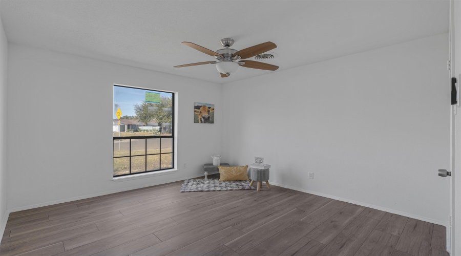 119 Kentucky St, LAREDO, Texas 78041, 3 Bedrooms Bedrooms, 4 Rooms Rooms,2 BathroomsBathrooms,Residential,For Sale,119 Kentucky St,20260350