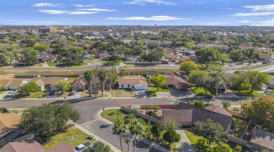 119 Kentucky St, LAREDO, Texas 78041, 3 Bedrooms Bedrooms, 4 Rooms Rooms,2 BathroomsBathrooms,Residential,For Sale,119 Kentucky St,20260350