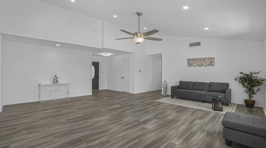 119 Kentucky St, LAREDO, Texas 78041, 3 Bedrooms Bedrooms, 4 Rooms Rooms,2 BathroomsBathrooms,Residential,For Sale,119 Kentucky St,20260350