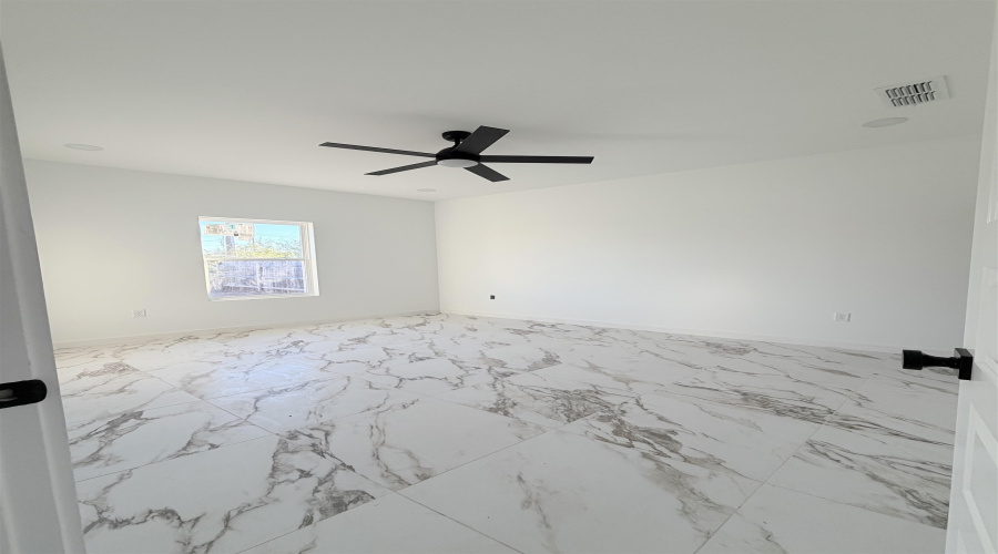 2917 Earthhaven Dr., Laredo, Texas 78046, 3 Bedrooms Bedrooms, 5 Rooms Rooms,2 BathroomsBathrooms,Residential,For Sale,2917 Earthhaven Dr.,20260353