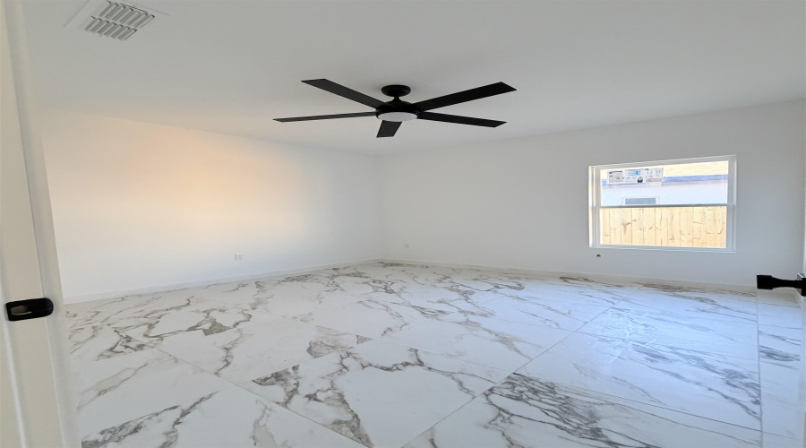 2917 Earthhaven Dr., Laredo, Texas 78046, 3 Bedrooms Bedrooms, 5 Rooms Rooms,2 BathroomsBathrooms,Residential,For Sale,2917 Earthhaven Dr.,20260353