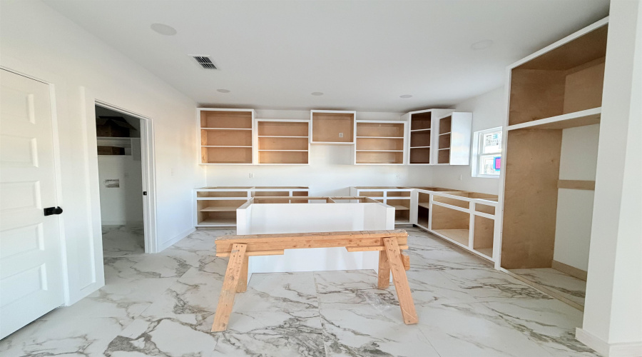 2917 Earthhaven Dr., Laredo, Texas 78046, 3 Bedrooms Bedrooms, 5 Rooms Rooms,2 BathroomsBathrooms,Residential,For Sale,2917 Earthhaven Dr.,20260353