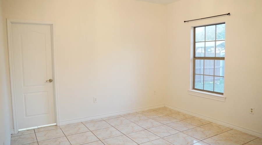 710 W Viggo St, Hebbronville, Texas 78361, 3 Bedrooms Bedrooms, 5 Rooms Rooms,2 BathroomsBathrooms,Residential,For Sale,710 W Viggo St,20260355