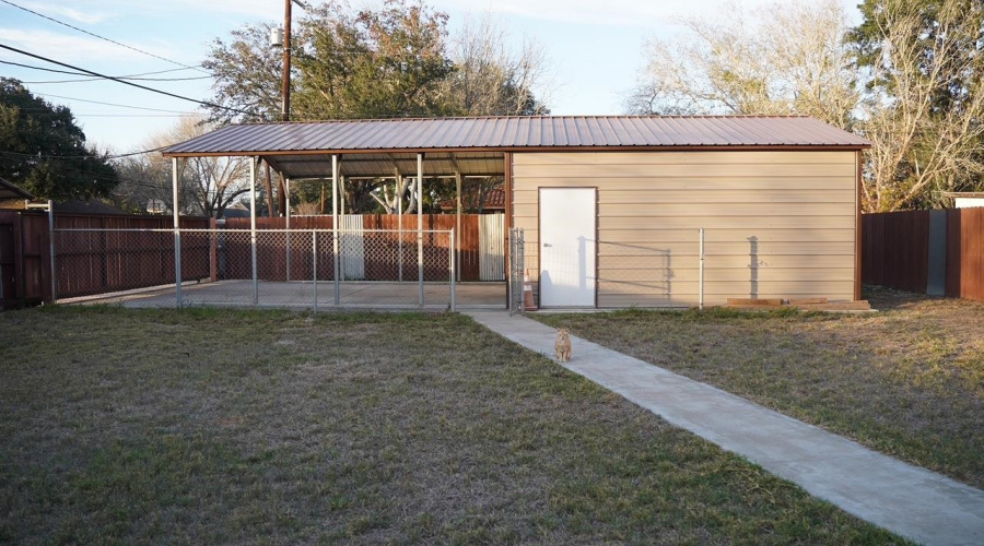 710 W Viggo St, Hebbronville, Texas 78361, 3 Bedrooms Bedrooms, 5 Rooms Rooms,2 BathroomsBathrooms,Residential,For Sale,710 W Viggo St,20260355
