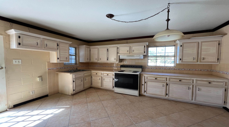 709 Delmar St., Zapata, Texas 78076, 2 Bedrooms Bedrooms, 4 Rooms Rooms,1 BathroomBathrooms,Residential,For Sale,709 Delmar St.,20260356