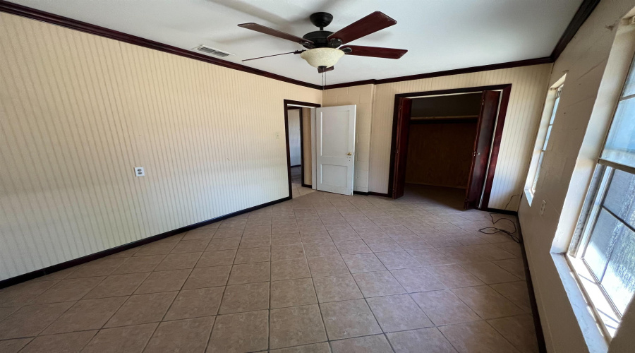 709 Delmar St., Zapata, Texas 78076, 2 Bedrooms Bedrooms, 4 Rooms Rooms,1 BathroomBathrooms,Residential,For Sale,709 Delmar St.,20260356