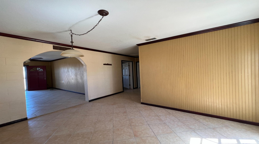 709 Delmar St., Zapata, Texas 78076, 2 Bedrooms Bedrooms, 4 Rooms Rooms,1 BathroomBathrooms,Residential,For Sale,709 Delmar St.,20260356