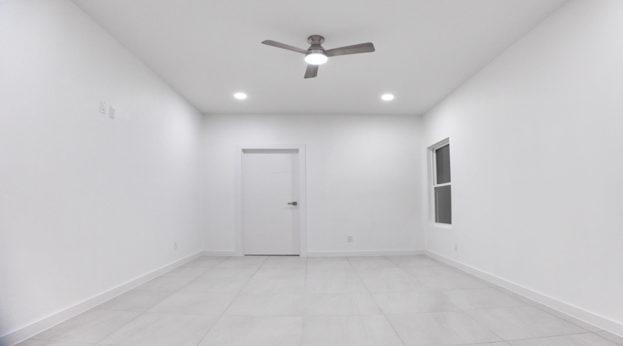 5017 Servando Dr, Laredo, Texas 78046, 2 Bedrooms Bedrooms, 5 Rooms Rooms,2 BathroomsBathrooms,Residential,For Sale,5017 Servando Dr,20260357