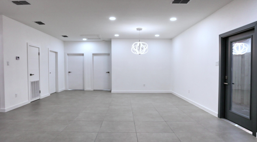 5019 Servando Dr, Laredo, Texas 78046, 3 Bedrooms Bedrooms, 5 Rooms Rooms,2 BathroomsBathrooms,Residential,For Sale,5019 Servando Dr,20260358