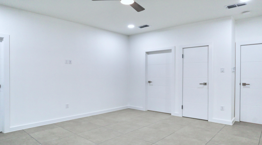 5019 Servando Dr, Laredo, Texas 78046, 3 Bedrooms Bedrooms, 5 Rooms Rooms,2 BathroomsBathrooms,Residential,For Sale,5019 Servando Dr,20260358