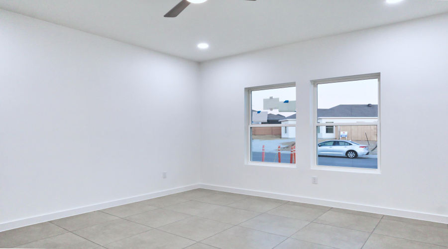 5019 Servando Dr, Laredo, Texas 78046, 3 Bedrooms Bedrooms, 5 Rooms Rooms,2 BathroomsBathrooms,Residential,For Sale,5019 Servando Dr,20260358