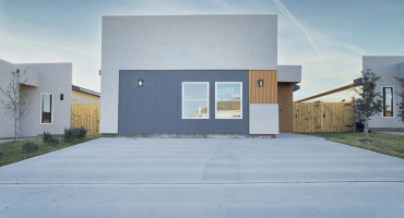 5019 Servando Dr, Laredo, Texas 78046, 3 Bedrooms Bedrooms, 5 Rooms Rooms,2 BathroomsBathrooms,Residential,For Sale,5019 Servando Dr,20260358