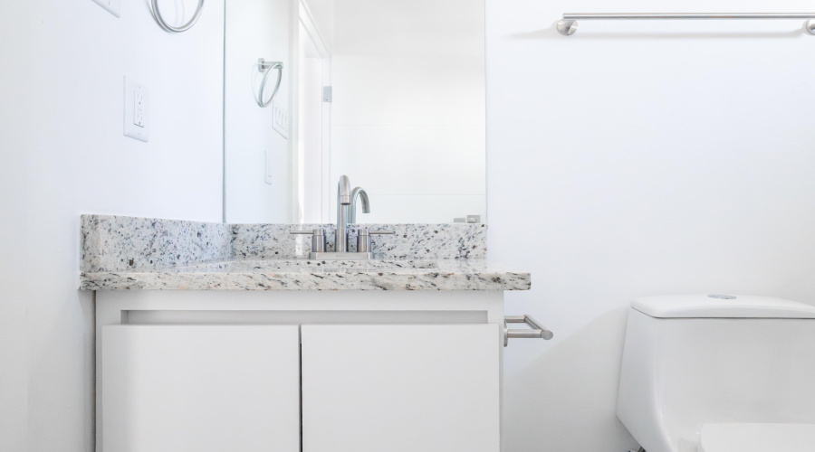 5021 Servando Dr, Laredo, Texas 78046, 3 Bedrooms Bedrooms, 5 Rooms Rooms,2 BathroomsBathrooms,Residential,For Sale,5021 Servando Dr,20260359