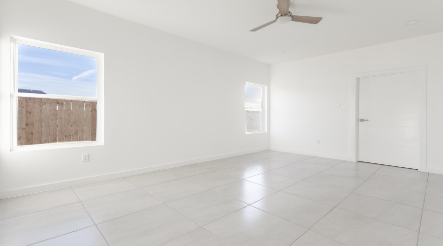 5021 Servando Dr, Laredo, Texas 78046, 3 Bedrooms Bedrooms, 5 Rooms Rooms,2 BathroomsBathrooms,Residential,For Sale,5021 Servando Dr,20260359