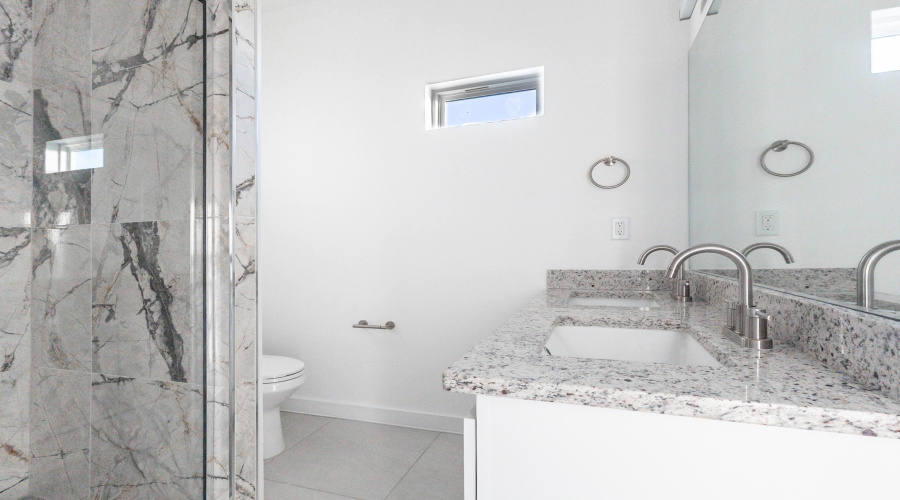 5021 Servando Dr, Laredo, Texas 78046, 3 Bedrooms Bedrooms, 5 Rooms Rooms,2 BathroomsBathrooms,Residential,For Sale,5021 Servando Dr,20260359