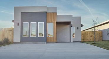 5021 Servando Dr, Laredo, Texas 78046, 3 Bedrooms Bedrooms, 5 Rooms Rooms,2 BathroomsBathrooms,Residential,For Sale,5021 Servando Dr,20260359