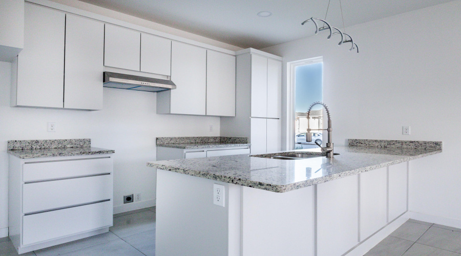 5021 Servando Dr, Laredo, Texas 78046, 3 Bedrooms Bedrooms, 5 Rooms Rooms,2 BathroomsBathrooms,Residential,For Sale,5021 Servando Dr,20260359