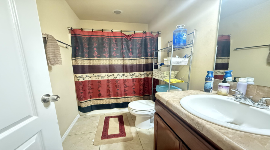 4703 Rock Creek Cir, Laredo, Texas 78041, 3 Bedrooms Bedrooms, 5 Rooms Rooms,2 BathroomsBathrooms,Residential,For Sale,4703 Rock Creek Cir,20260361