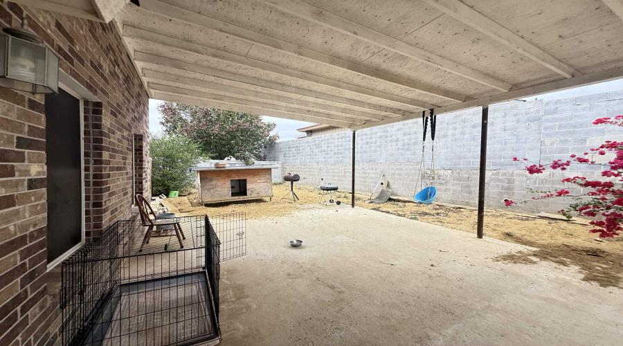 4703 Rock Creek Cir, Laredo, Texas 78041, 3 Bedrooms Bedrooms, 5 Rooms Rooms,2 BathroomsBathrooms,Residential,For Sale,4703 Rock Creek Cir,20260361