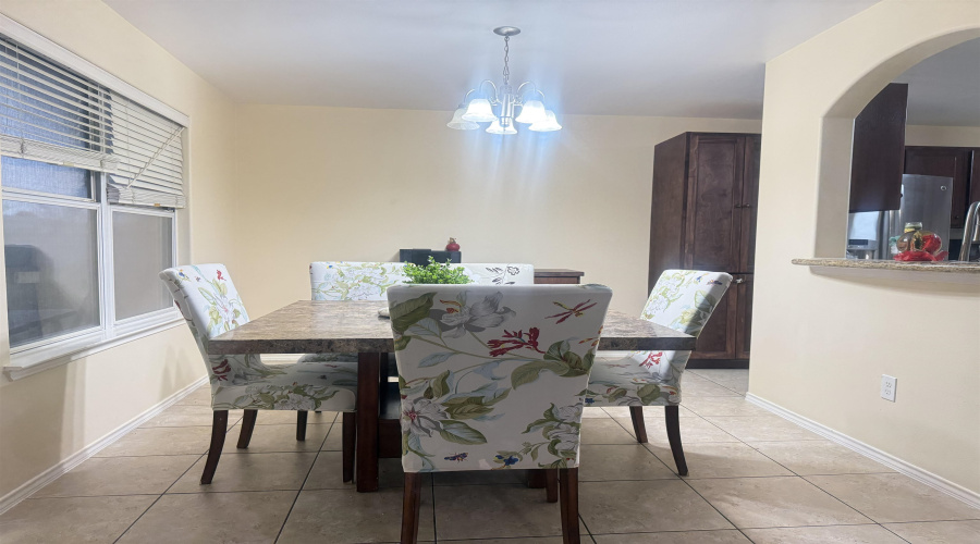 4703 Rock Creek Cir, Laredo, Texas 78041, 3 Bedrooms Bedrooms, 5 Rooms Rooms,2 BathroomsBathrooms,Residential,For Sale,4703 Rock Creek Cir,20260361