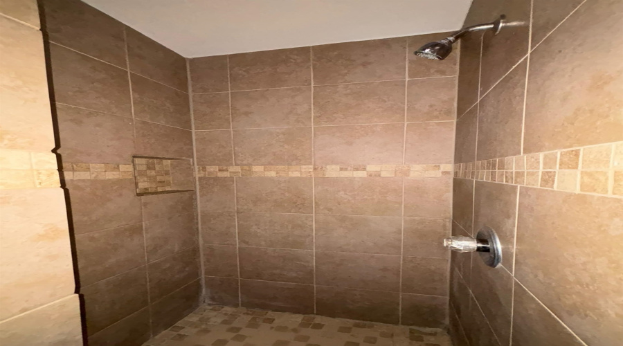 803 Fremont St, Laredo, Texas 78040, 2 Bedrooms Bedrooms, 4 Rooms Rooms,2 BathroomsBathrooms,Residential,For Rent,803 Fremont St,20260365