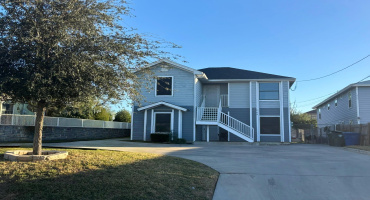 803 Fremont St, Laredo, Texas 78040, 2 Bedrooms Bedrooms, 4 Rooms Rooms,2 BathroomsBathrooms,Residential,For Rent,803 Fremont St,20260365