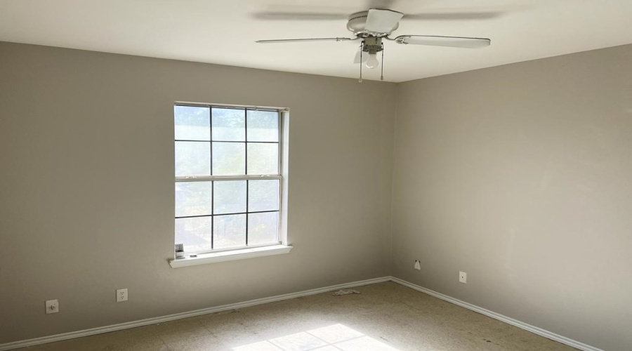 2906 Flores Ave, Laredo, Texas 78040, 2 Bedrooms Bedrooms, 3 Rooms Rooms,1 BathroomBathrooms,Residential,For Rent,2906 Flores Ave,20260366