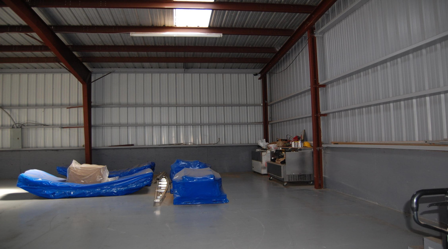 14211 Distribution Ave, LAREDO, Texas 78045-7901, 1 Bedroom Bedrooms, 1 Room Rooms,1 BathroomBathrooms,Commercial/industrial,For Rent,14211 Distribution Ave,20260374