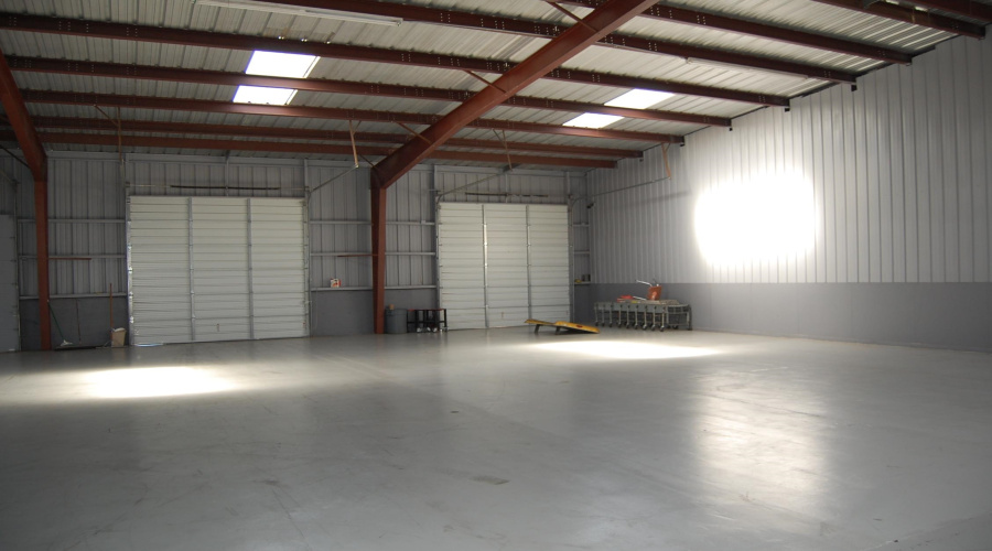 14211 Distribution Ave, LAREDO, Texas 78045-7901, 1 Bedroom Bedrooms, 1 Room Rooms,1 BathroomBathrooms,Commercial/industrial,For Rent,14211 Distribution Ave,20260374