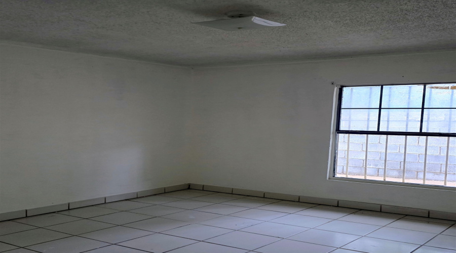 2016 S India Ave, Laredo, Texas 78046, ,Multi-family,For Sale,2016 S India Ave,20260373