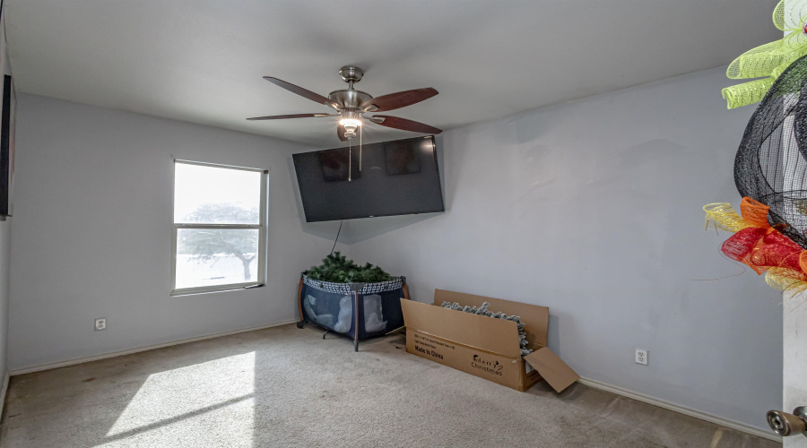 3012 St Isaac Lp, Laredo, Texas 78046, 6 Bedrooms Bedrooms, 8 Rooms Rooms,3 BathroomsBathrooms,Residential,For Sale,3012 St Isaac Lp,20260376