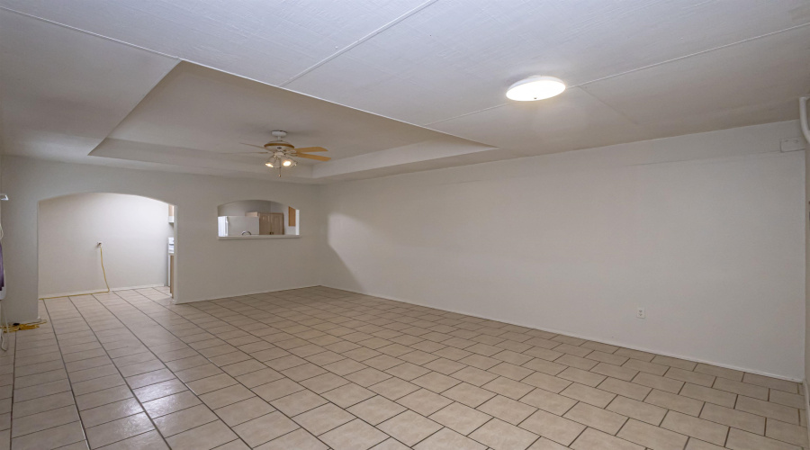 3012 St Isaac Lp, Laredo, Texas 78046, 6 Bedrooms Bedrooms, 8 Rooms Rooms,3 BathroomsBathrooms,Residential,For Sale,3012 St Isaac Lp,20260376