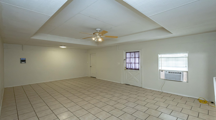 3012 St Isaac Lp, Laredo, Texas 78046, 6 Bedrooms Bedrooms, 8 Rooms Rooms,3 BathroomsBathrooms,Residential,For Sale,3012 St Isaac Lp,20260376