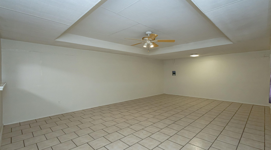 3012 St Isaac Lp, Laredo, Texas 78046, 6 Bedrooms Bedrooms, 8 Rooms Rooms,3 BathroomsBathrooms,Residential,For Sale,3012 St Isaac Lp,20260376