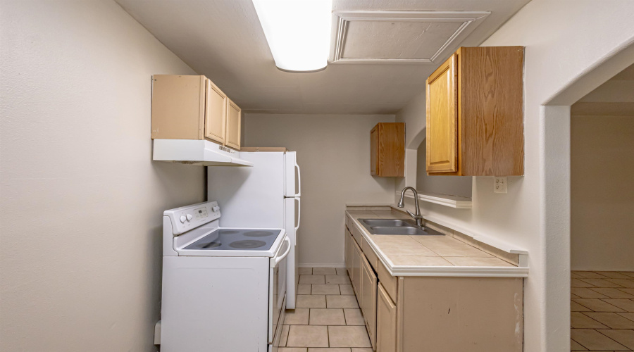 3012 St Isaac Lp, Laredo, Texas 78046, 6 Bedrooms Bedrooms, 8 Rooms Rooms,3 BathroomsBathrooms,Residential,For Sale,3012 St Isaac Lp,20260376