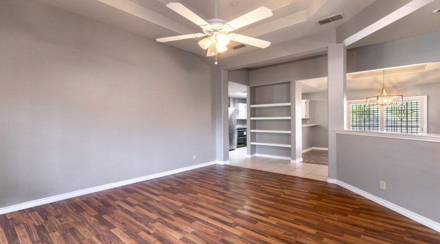 312 Cambridge Lp, Laredo, Texas 78045, 4 Bedrooms Bedrooms, 6 Rooms Rooms,2 BathroomsBathrooms,Residential,For Rent,312 Cambridge Lp,20260382