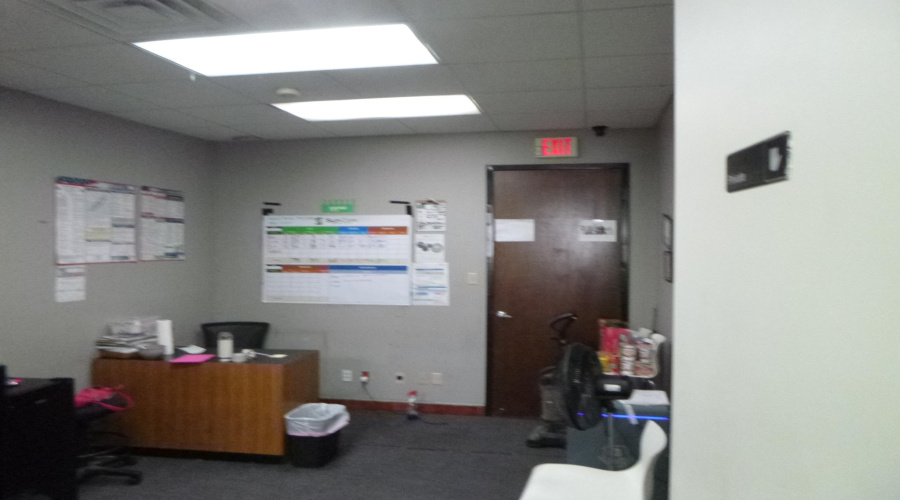 2212 Santa Ursula Ave, Laredo, Texas 78040, 1 Room Rooms,2 BathroomsBathrooms,Commercial retail/office,For Sale,2212 Santa Ursula Ave,20260379