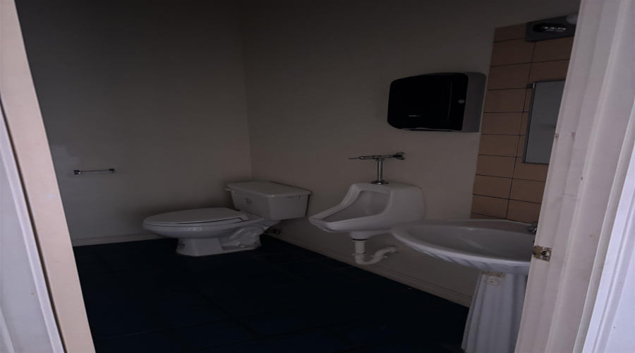 716 Pellegrino Ct, Laredo, Texas 78045, ,1 BathroomBathrooms,Commercial retail/office,For Rent,716 Pellegrino Ct,20260385