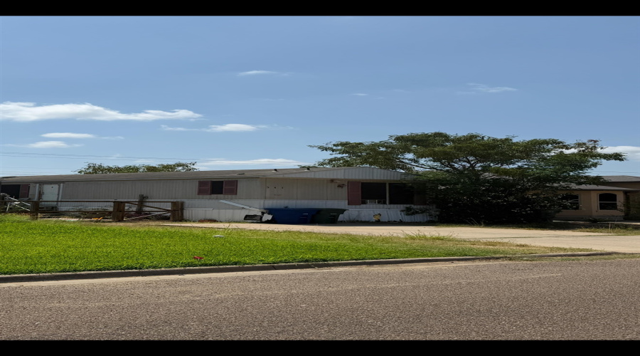 547 Jemez Lp, Laredo, Texas 78046-8490, 3 Bedrooms Bedrooms, 5 Rooms Rooms,2 BathroomsBathrooms,Residential,For Sale,547 Jemez Lp,20260393