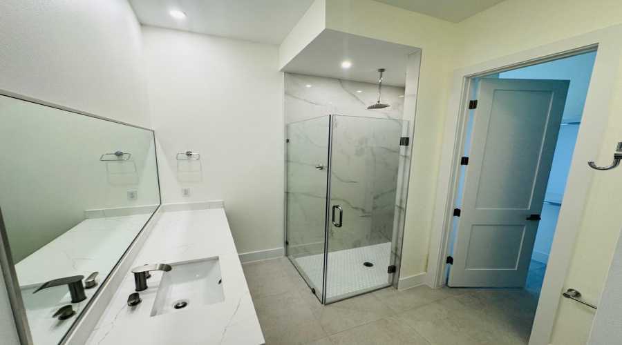 1509 Ocio Dr., Laredo, Texas 78045, 4 Bedrooms Bedrooms, 7 Rooms Rooms,4 BathroomsBathrooms,Residential,For Sale,1509 Ocio Dr.,20260395