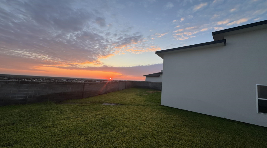 1509 Ocio Dr., Laredo, Texas 78045, 4 Bedrooms Bedrooms, 7 Rooms Rooms,4 BathroomsBathrooms,Residential,For Sale,1509 Ocio Dr.,20260395