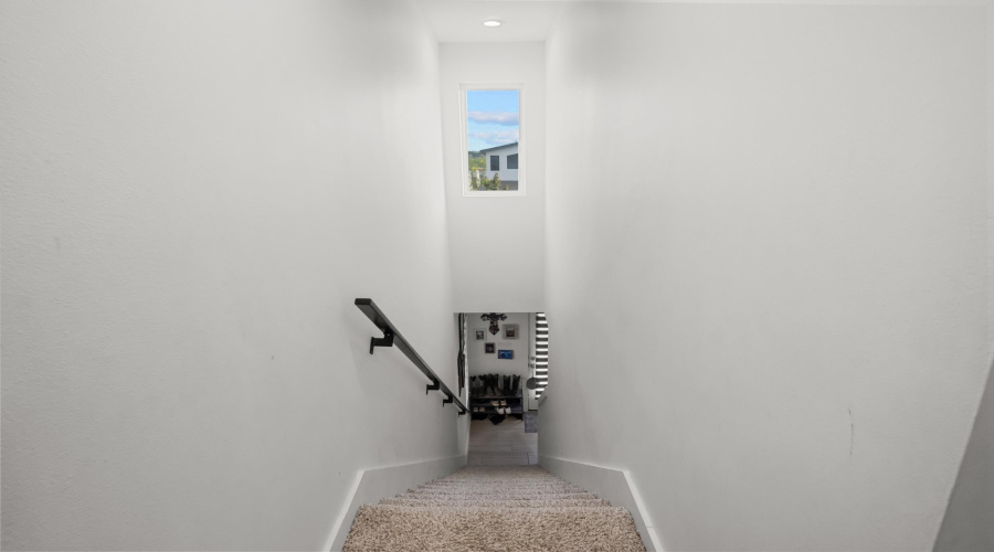 416 Deer Path Loop, Laredo, Texas 78045-2236, 4 Bedrooms Bedrooms, 7 Rooms Rooms,2 BathroomsBathrooms,Residential,For Sale,416 Deer Path Loop,20260396