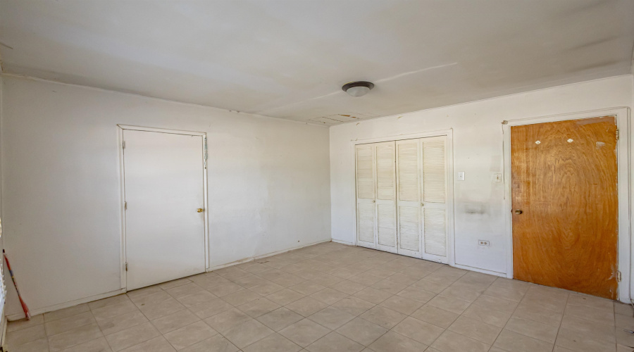 1305 Jefferson St, Laredo, Texas 78040, 4 Bedrooms Bedrooms, 6 Rooms Rooms,2 BathroomsBathrooms,Residential,For Sale,1305 Jefferson St,20260401