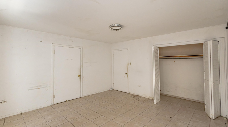 1305 Jefferson, Laredo, Texas 78040, 4 Bedrooms Bedrooms, 6 Rooms Rooms,2 BathroomsBathrooms,Residential,For Rent,1305 Jefferson,20260402