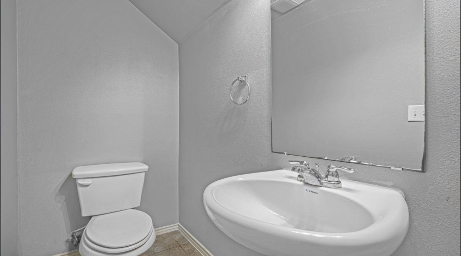 3330 La Terraza Way, Laredo, Texas 78046-46, 4 Bedrooms Bedrooms, 6 Rooms Rooms,2 BathroomsBathrooms,Residential,For Sale,3330 La Terraza Way,20260403