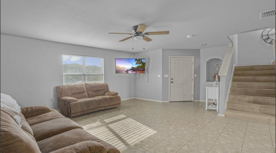 3330 La Terraza Way, Laredo, Texas 78046-46, 4 Bedrooms Bedrooms, 6 Rooms Rooms,2 BathroomsBathrooms,Residential,For Sale,3330 La Terraza Way,20260403